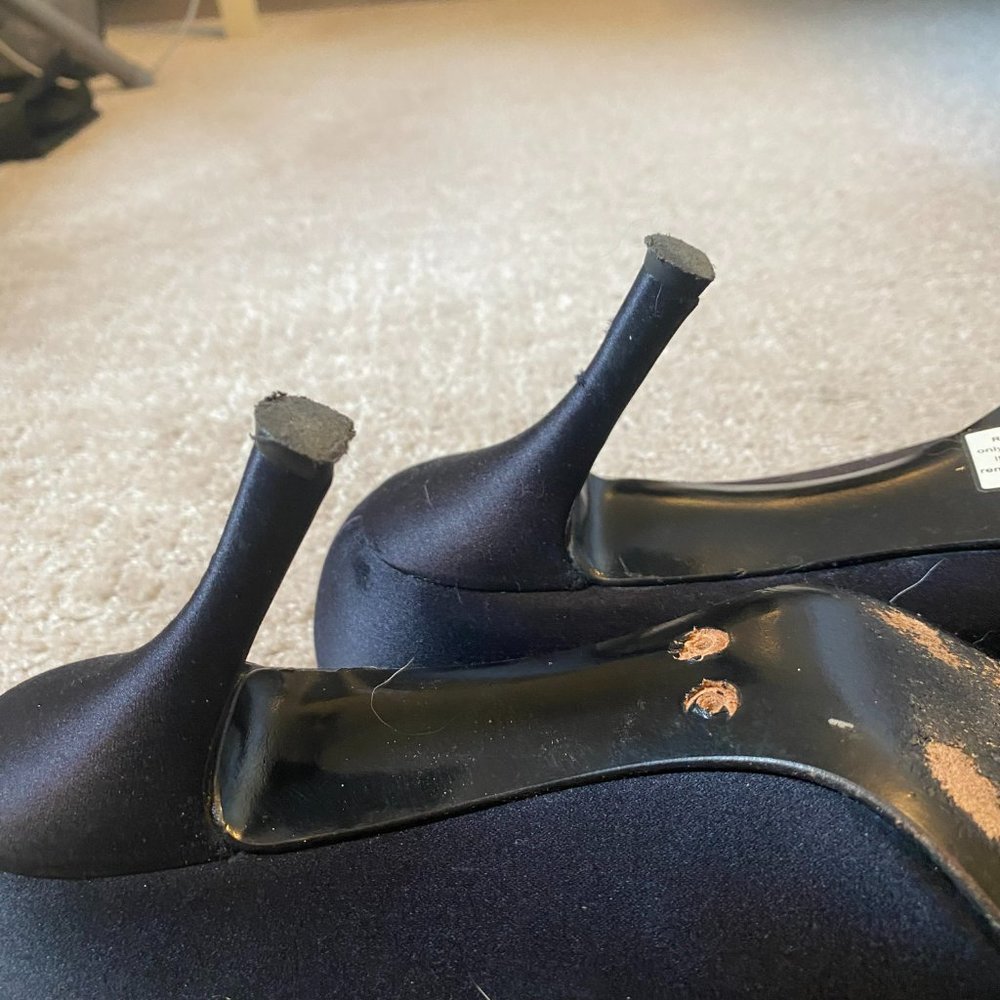 Stuart Weitzman satin pump - Picture 6 of 6